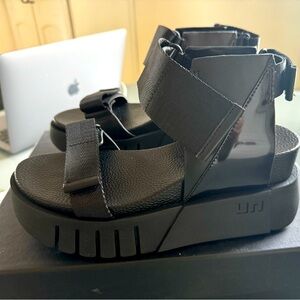 United Nude- Delta Run Black- BNIB - size 37 amd 40